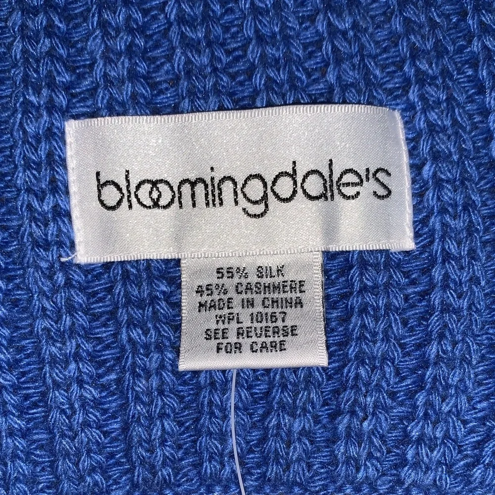 NWT 54” Bloomingdale's VTG Blue Ribbed Scarf Original Packaging SILK & CASHMERE